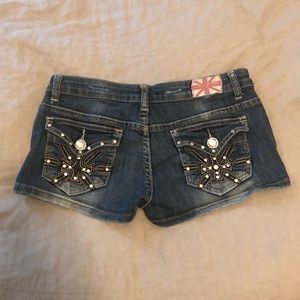 Distressed shorts with rhinestones